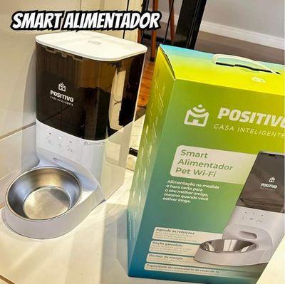 Smart Alimentador Pet Wi-Fi Positivo Casa Inteligente, Agendamento de Porções por App, Gravador de Voz, 4L, Sensor antiobstrução, Tigela removível – Compatível com Alexa e Google Assistente