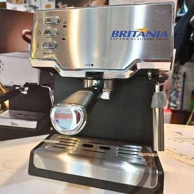 Cafeteira Expresso Britânia 15 Bar 1,6L 850W BCF33