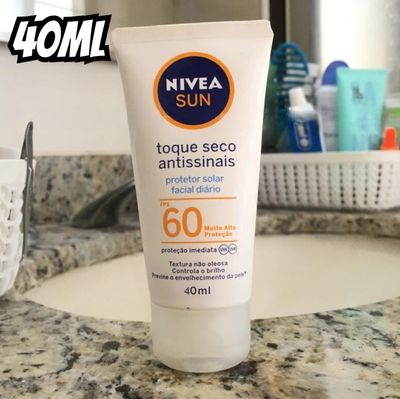 NIVEA SUN Protetor Solar Facial Fluido Spot Control Luminous 630® FPS60 40ml