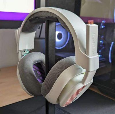 Headset Com Fio ASTRO A10 Gaming Gen 2 Com Microfone Flip-to-mute, Drivers de 32 mm, Compatível com Xbox Series X|S, Xbox One, Nintendo Switch, PC, Mac - Branco